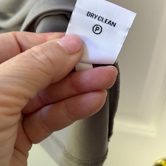 Calvin Klein Sleeveless V-Neck Shell with Tie – Gray (“Tin”) – Size Large – NWT - Picture 6 of 6